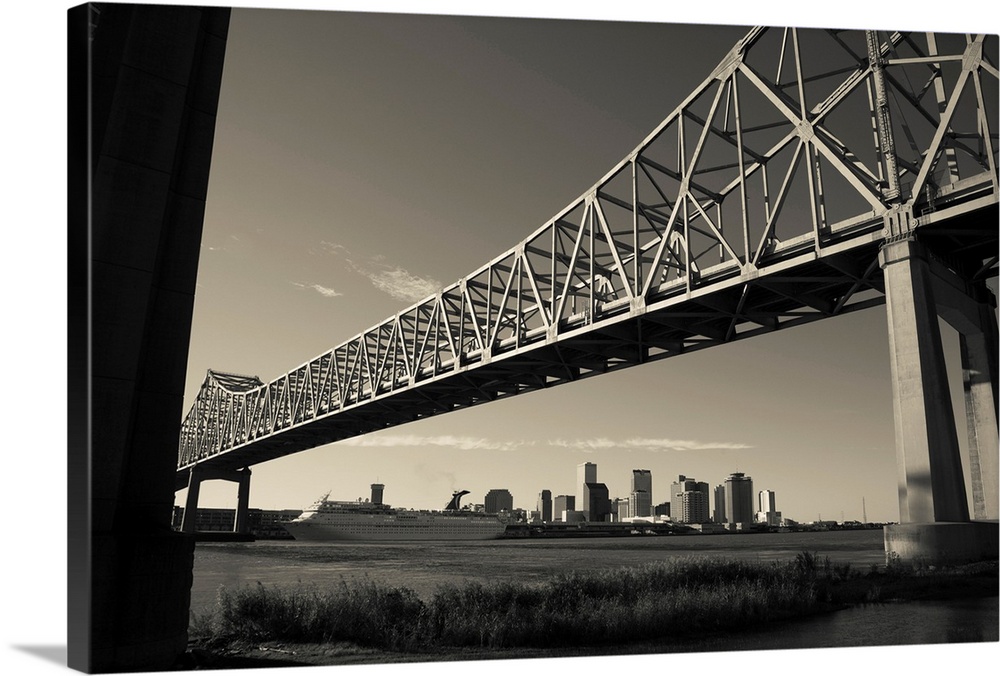 Greater New Orleans Bridge, Mississippi River, New Orleans, Louisiana