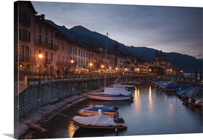 Harbor at dusk, Piazza Vittorio Emanuele III, Cannobio, Lake Maggiore, Piedmont, Italy