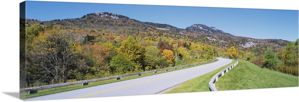 Highway running on a landscape, Blue Ridge Parkway, North Carolina