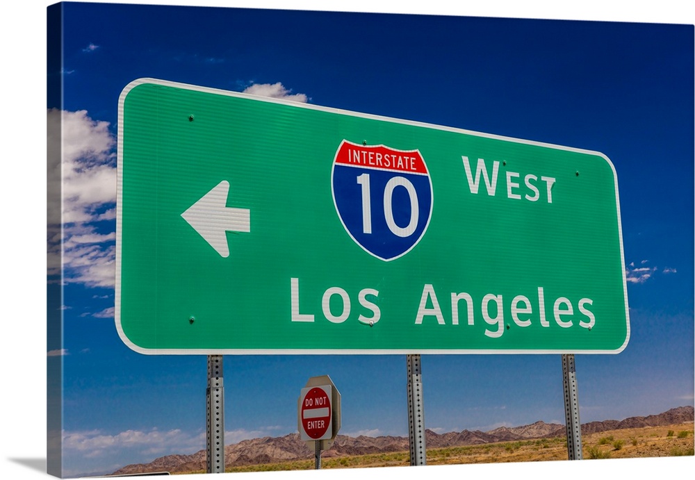 Interstate 10 highway signs to and from phoenix,arizona and los angeles, california.
