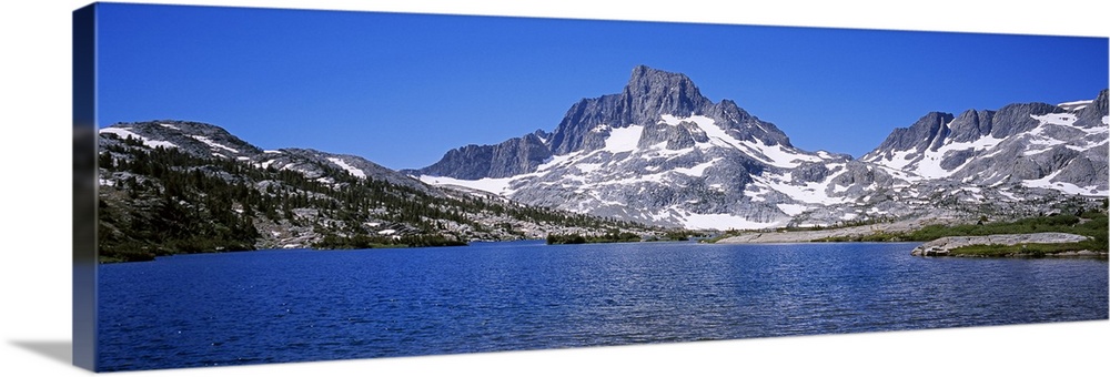 Lake in front of a mountain range, Banner Peak, Ansel Adams Wilderness, Californian Sierra Nevada, California