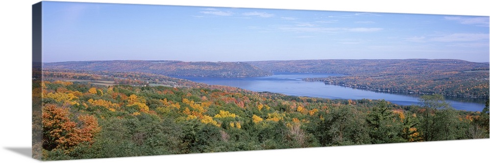 Lake surrounded by hills, Keuka Lake, Finger Lakes, New York State