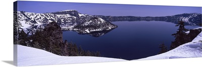 Lake surrounded by mountains, Crater Lake, Crater Lake National Park, Oregon,