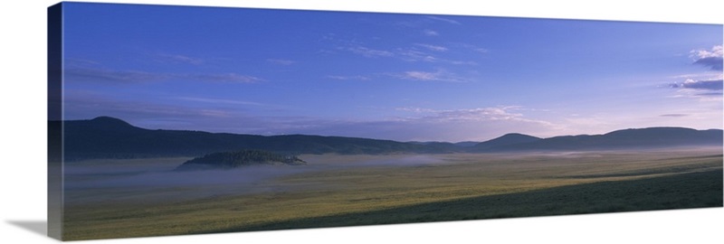 Landscape with mountains in the background, Valle Grande, Valles ...