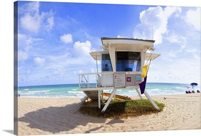 Lifeguard hut on the beach, Fort Lauderdale, Florida