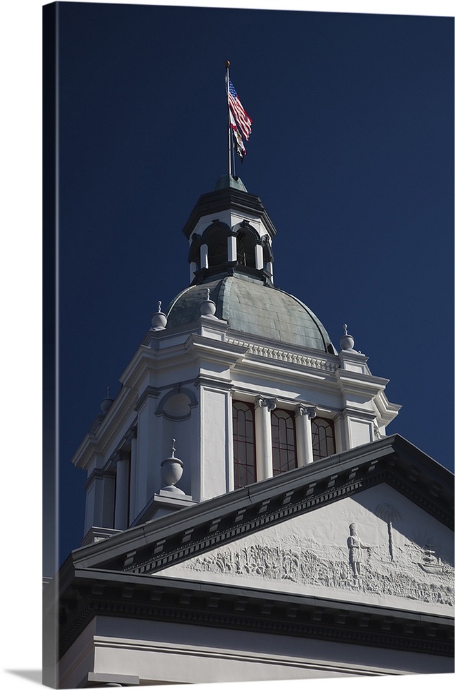 Low angle view of a government building, State Capitol Building, Tallahassee, Florida