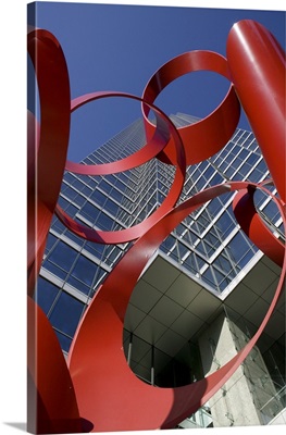 Low angle view of a sculpture in front of a building, Bank of America Plaza, Dallas, Texas