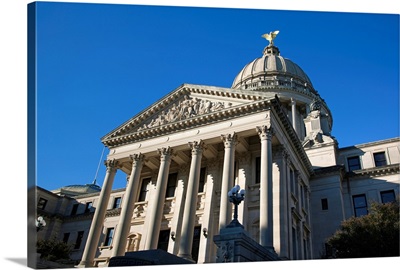 Low angle view of Mississippi State Capitol, Jackson, Hinds County, Mississippi