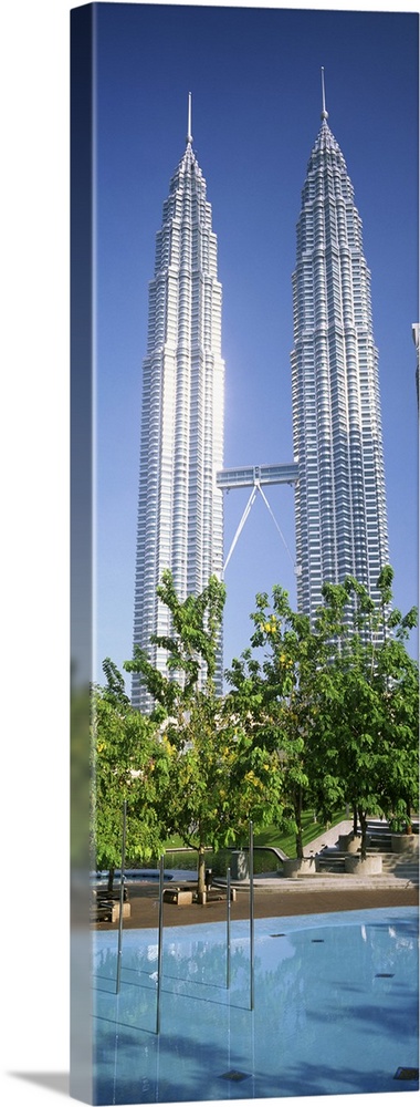 Malaysia, Kuala Lumpur, View of Petronas Twin Towers