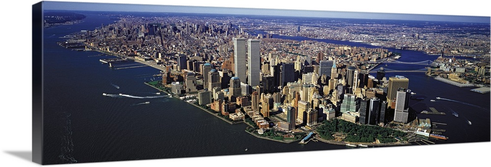 Panoramic, aerial photograph of New York City, including the World Trade Center.