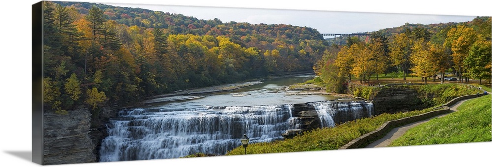 Middle Falls in autumn, Letchworth State Park