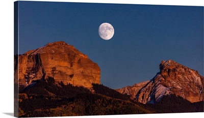 Moon Rise Over Cimarron Mountain Range In Southwestern Colorado, San Juan Mountains