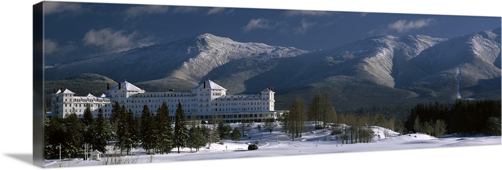 Hotel on a hill, Mount Washington Hotel, Mt Washington, Bretton Woods, New Hampshire, USA
