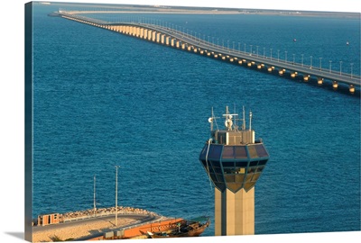 Observation tower and causeway in the sea, King Fahd Causeway, Bahrain