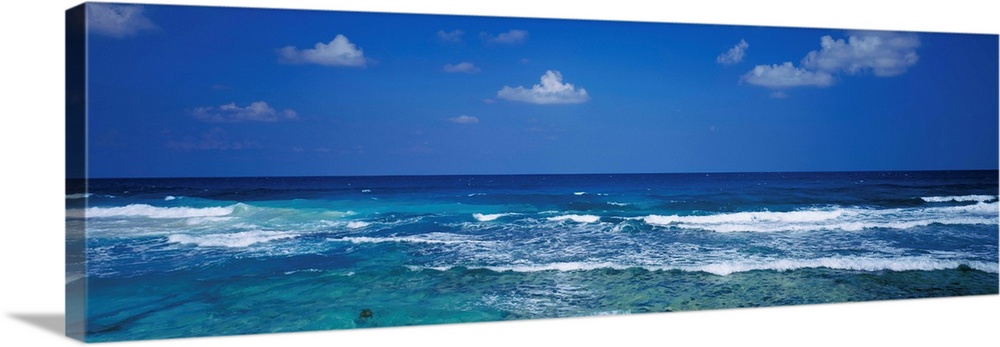 Ocean Waves Cancun Mexico