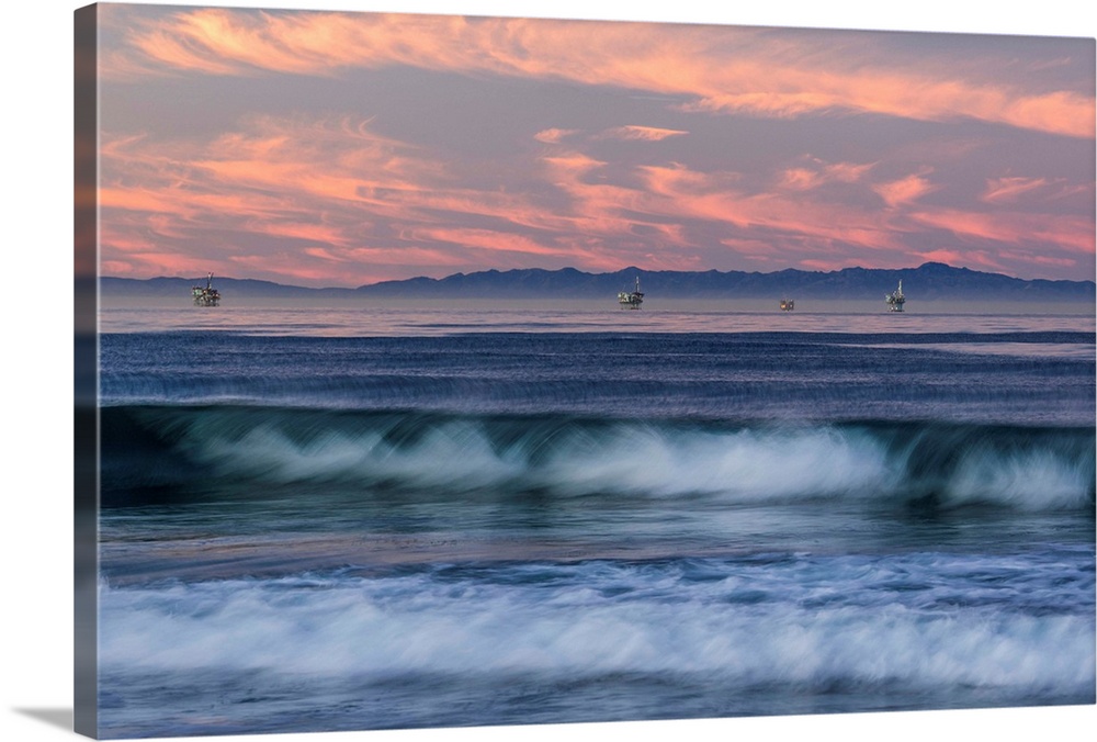 Oil rigs and waves in the Pacific Ocean, Channel Islands of California, Carpinteria, Santa Barbara County, California, USA