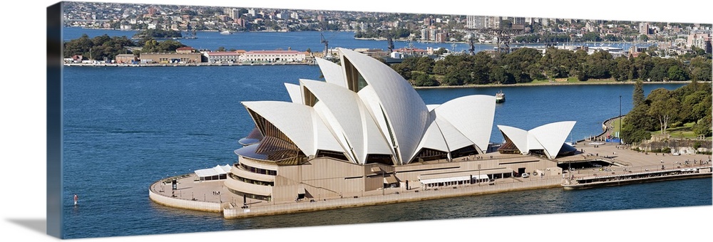 Opera house at the waterfront, Sydney Opera House, Sydney Harbor, Sydney, New South Wales, Australia
