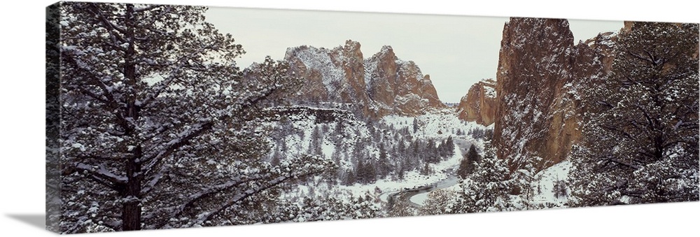 Oregon, Deschutes County, Smith Rock State Park, Mountain covered with snow