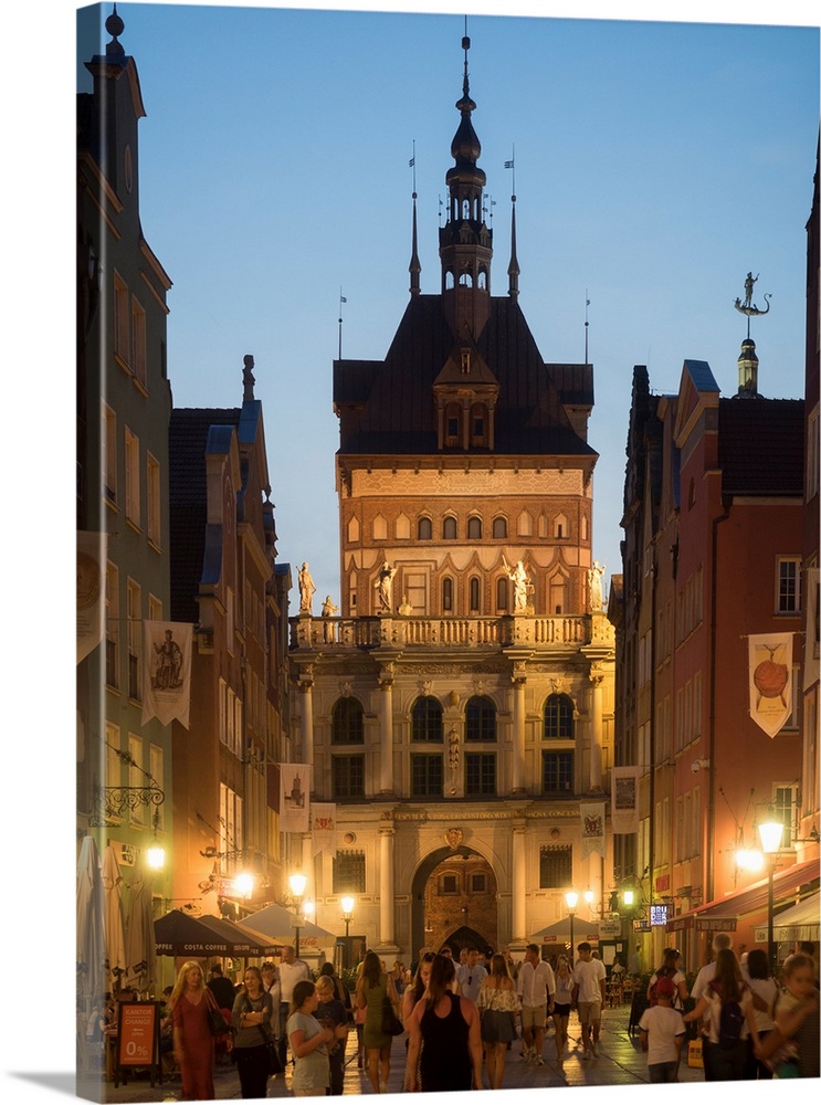 People passing through the Golden Gate at Dlugi Targ, Gdansk, Poland