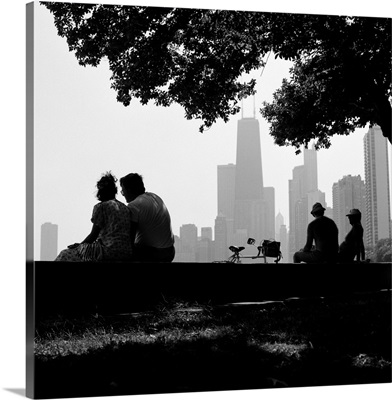 People sitting at the lakeside, Lake Michigan, Chicago, Cook County, Illinois