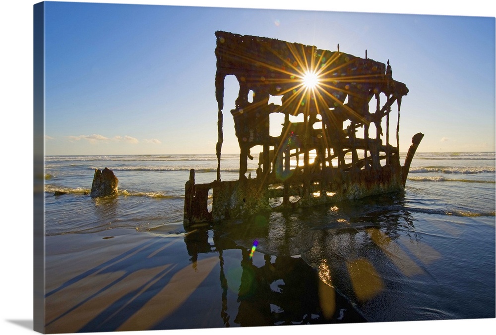 Peter Iredale Shipwreck, Fort Stevens, Oregon