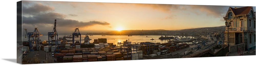 View of city and ports at dawn from Paseo 21 de Mayo, Playa Ancha, Valparaiso, Central Coast, Chile.