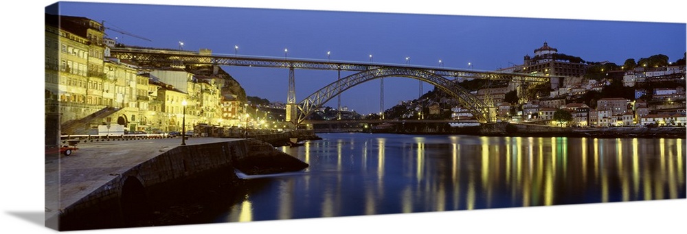 Portugal, Porto, Luis I Bridge, night