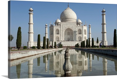 Reflection of a mausoleum in pond, Taj Mahal, Agra, Uttar Pradesh, India