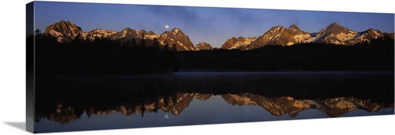 Reflection of mountains on water, Sawtooth Mountain, Sawtooth National ...