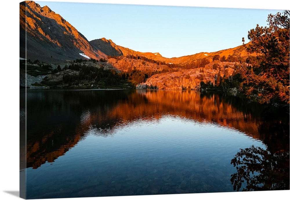 River with mountain in the background, Walker River, Eastern Sierra, Sierra Nevada, California, USA