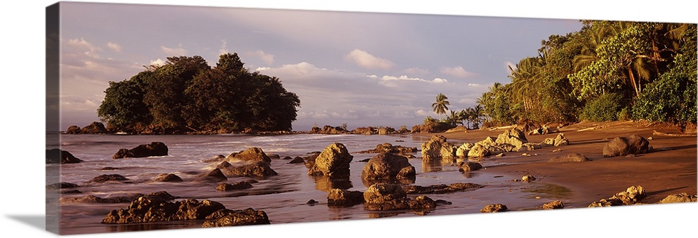Rocks on the beach, Colombia