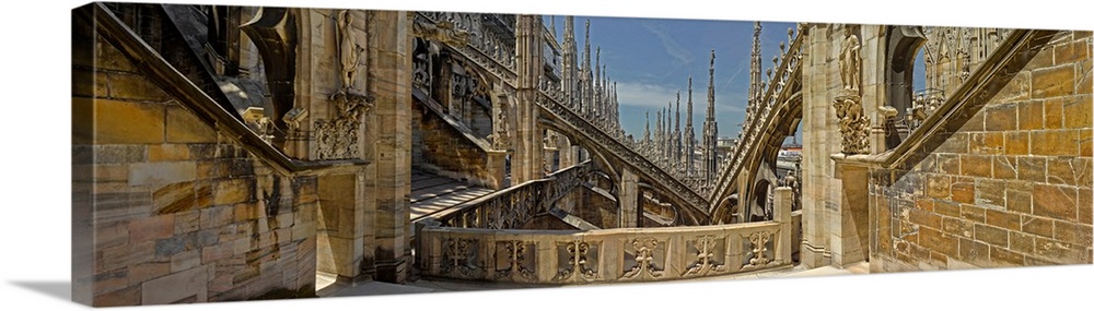 Roof detail of the Duomo di Milano, Milan, Lombardy, Italy