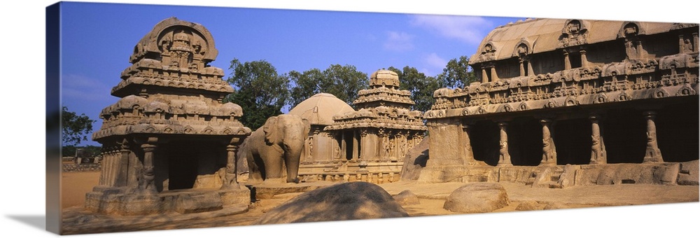 Ruins of a temple, Pancha Rathas, Bhima Ratha, Mahabalipuram, Tamil Nadu, India