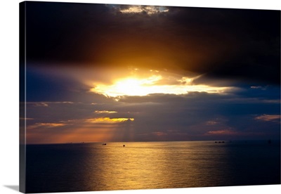 Scenic view of Atlantic Ocean at dusk, Gulf of Mexico, Louisiana