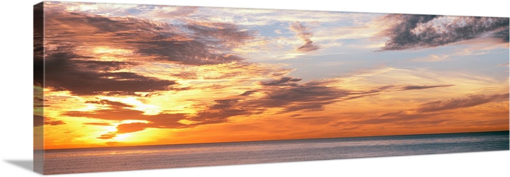 Scenic view of sunset over Pacific Ocean, La Jolla, San Diego, San Diego County, California, USA.