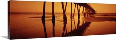 Silhouette of a pier at sunset, Hermosa Beach Pier, Hermosa Beach, California