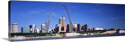 Skyline Gateway Arch St Louis MO