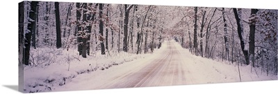 Snowy road Holland MI