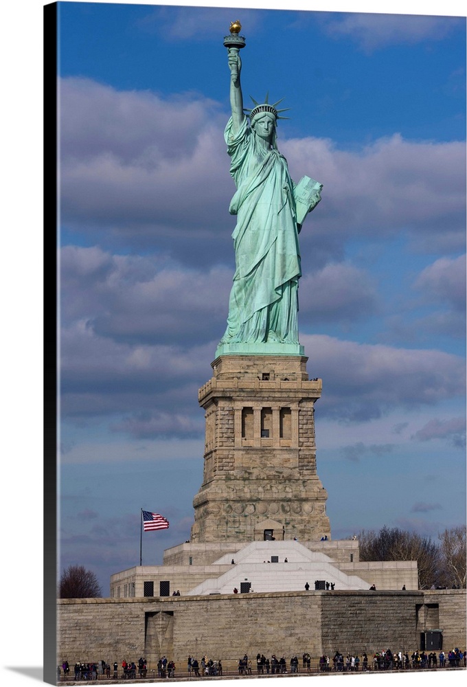 Statue Of Liberty with city in the background, Manhattan, New York City, New York State, USA