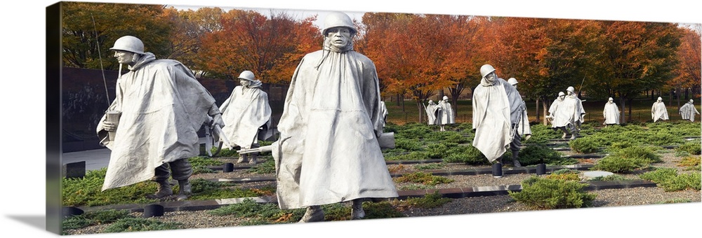 Statues of army soldiers in a park, Korean War Memorial, Washington DC