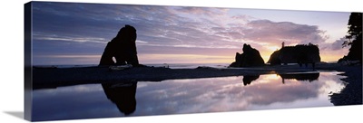 Sunset over the beach, Rialto Beach, Olympic National Park, Washington State