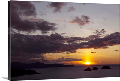 Sunset over the Pacific ocean, Hermosa Bay, Gulf Of Papagayo, Guanacaste, Costa Rica