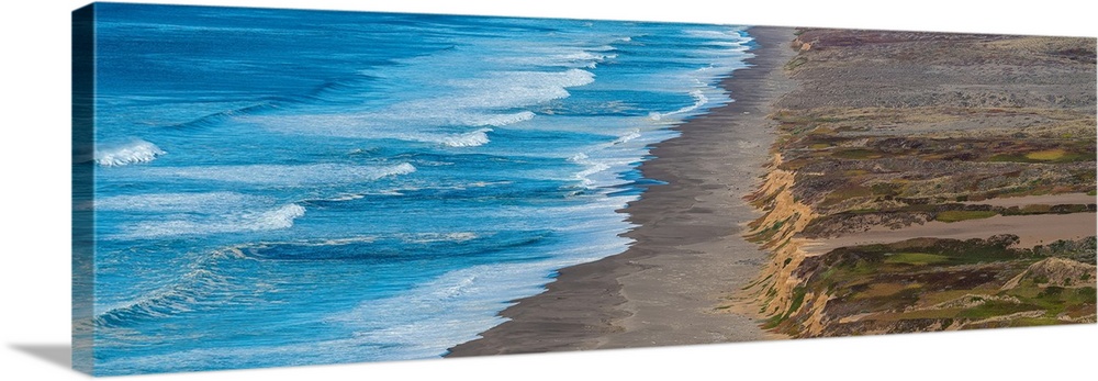 Surf on the beach, point reyes national seashore, point reyes peninsula, marin county, california, USA.