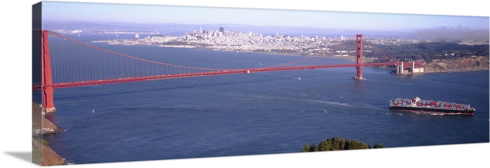 Suspension bridge across the sea, Golden Gate Bridge, San Francisco, Marin County, California
