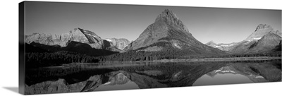 Swiftcurrent Lake reflecting mountains, US Glacier National Park, Montana