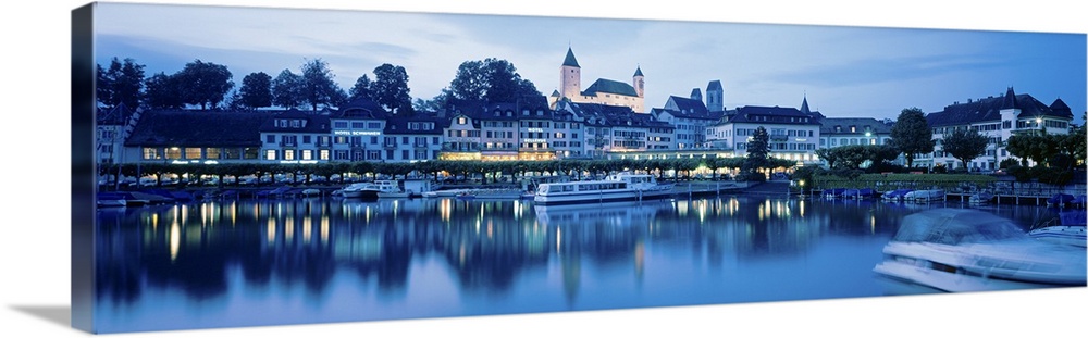 Switzerland, Rapperswil, Lake Zurich
