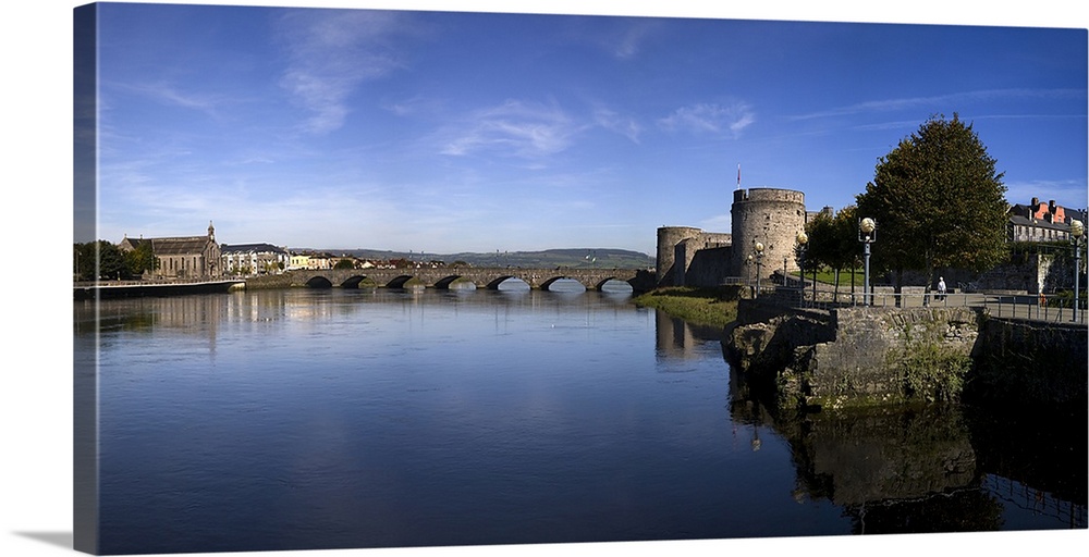 The Thormond Bridge and King Johns Castle, River Shannon, Limerick City, Ireland