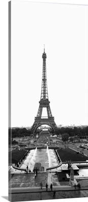Tower in a city, Eiffel Tower, Place Du Trocadero, Paris, Ile-De-France, France