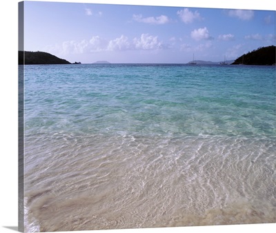 US Virgin Islands, St. John, Virgin Islands National Park, Panoramic view of Hawksnest Bay
