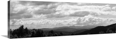 Vermont, Stowe, Green Mountains, View of mountain range
